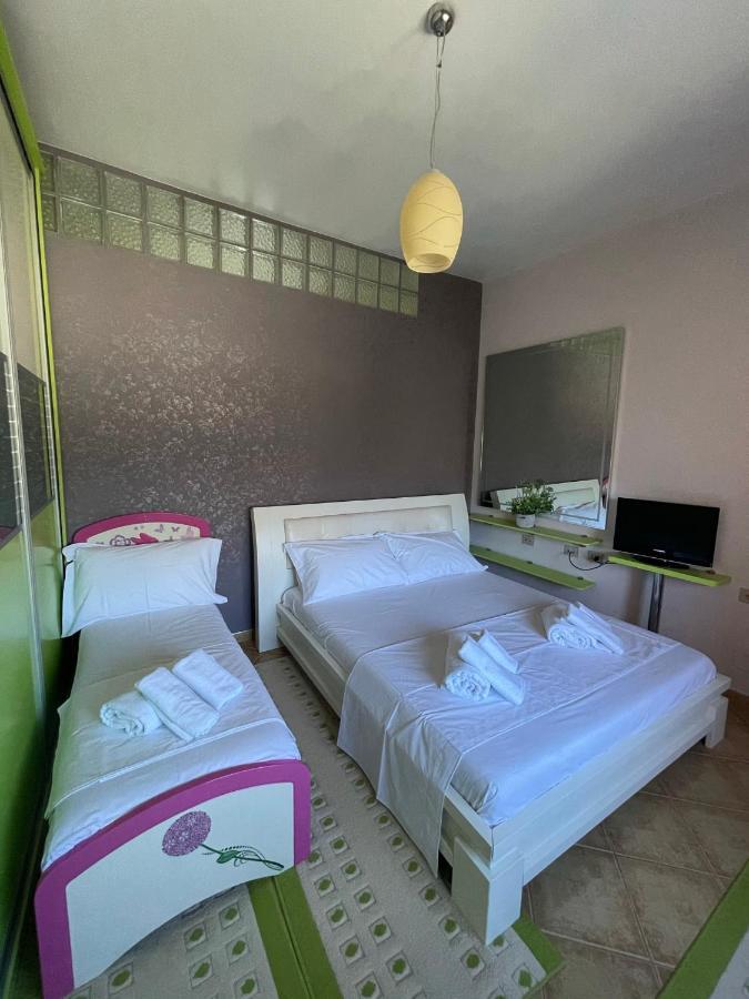 Sunkissed Centre Apartment Vlore Exterior photo