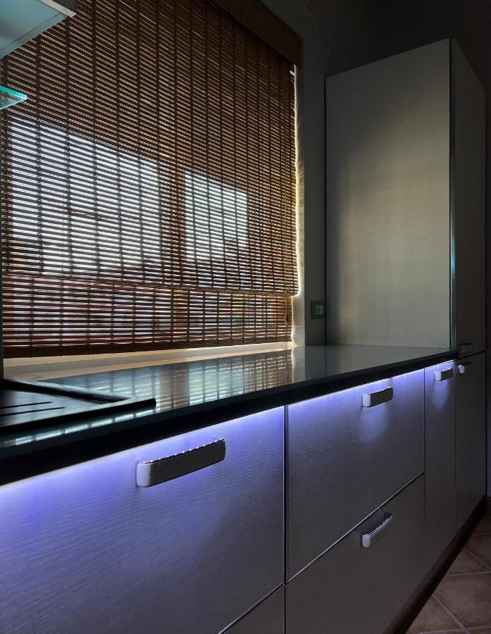 Sunkissed Centre Apartment Vlore Exterior photo